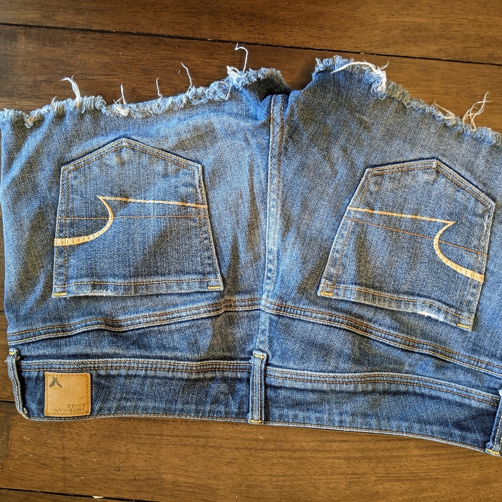 American Eagle Stretch Double Button Jean Shorts. - image 3